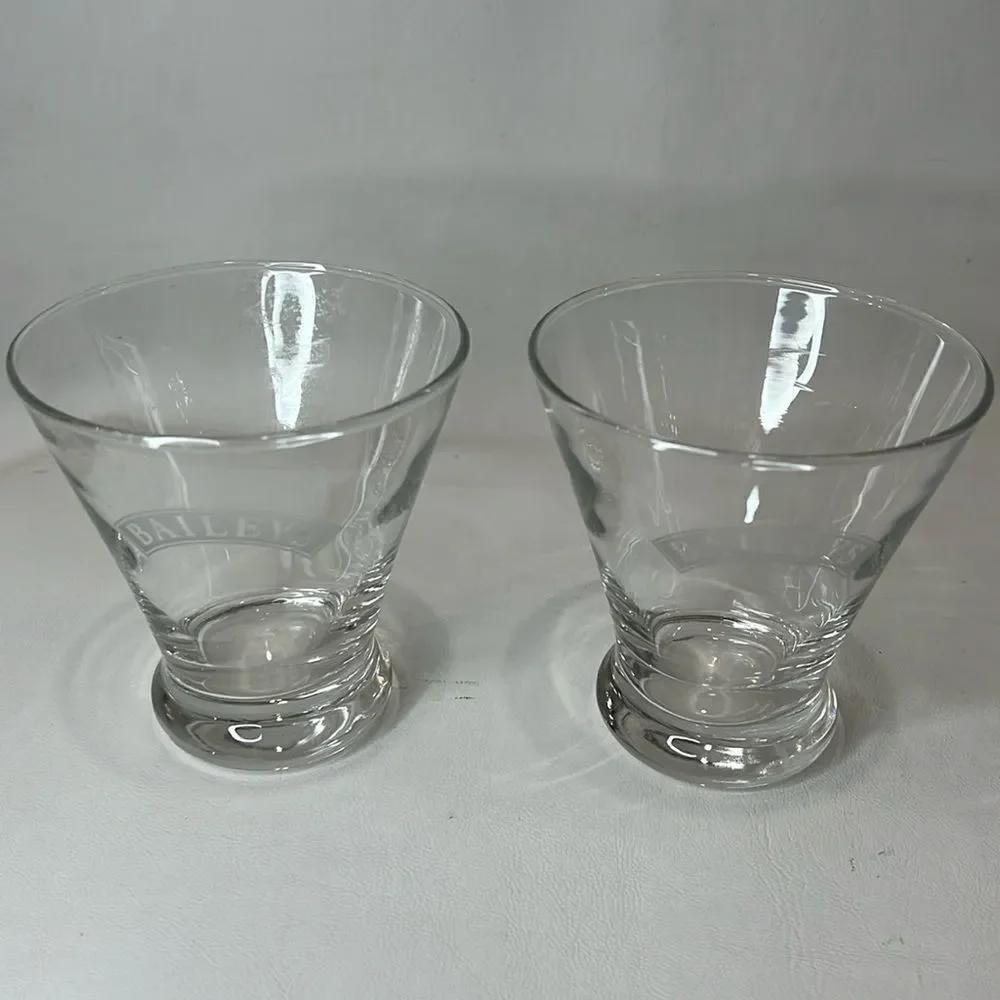 Baileys Rock Glass 8 Oz Each 4 1/4 In Tall 3 3/4 Round Set 2 Liquor Bar Cocktail
